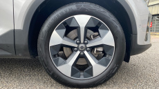 Volvo XC40 2.0 B4P Plus Dark 5dr Auto Petrol Estate